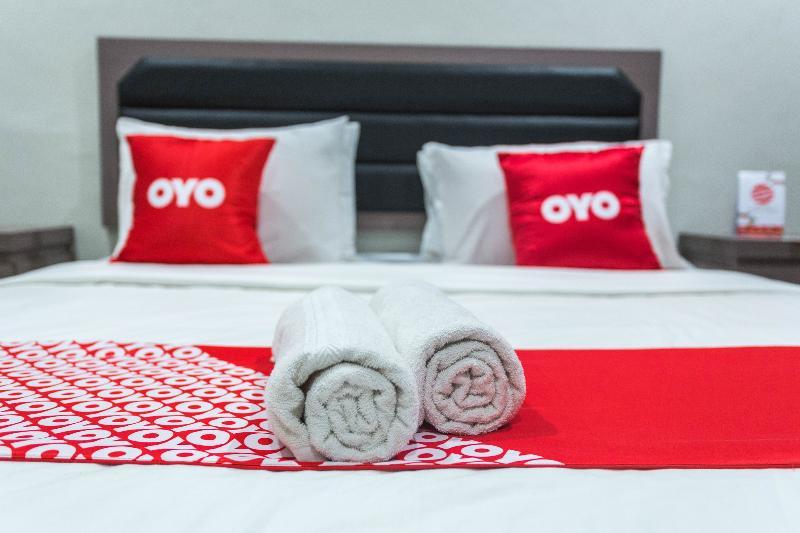 Hotel Bumi Aditya Сенггігі Екстер'єр фото