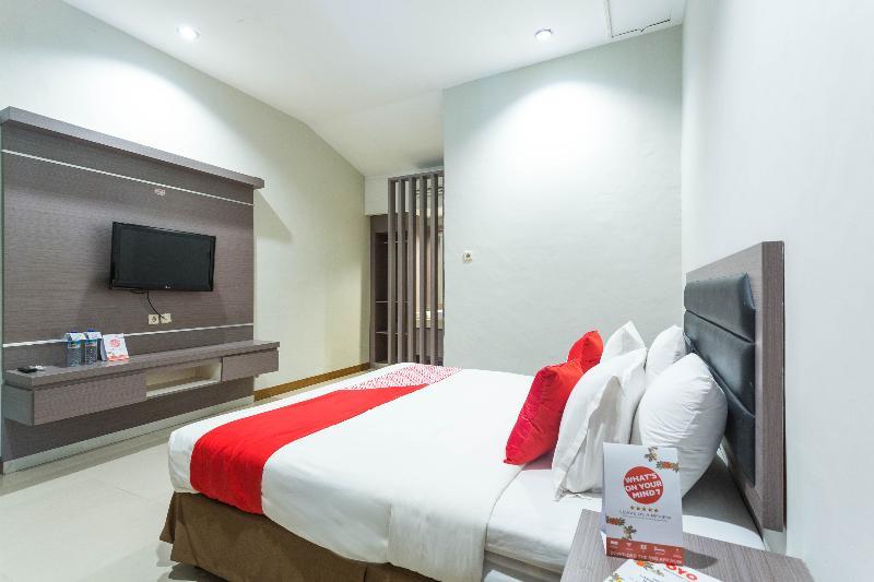 Hotel Bumi Aditya Сенггігі Екстер'єр фото